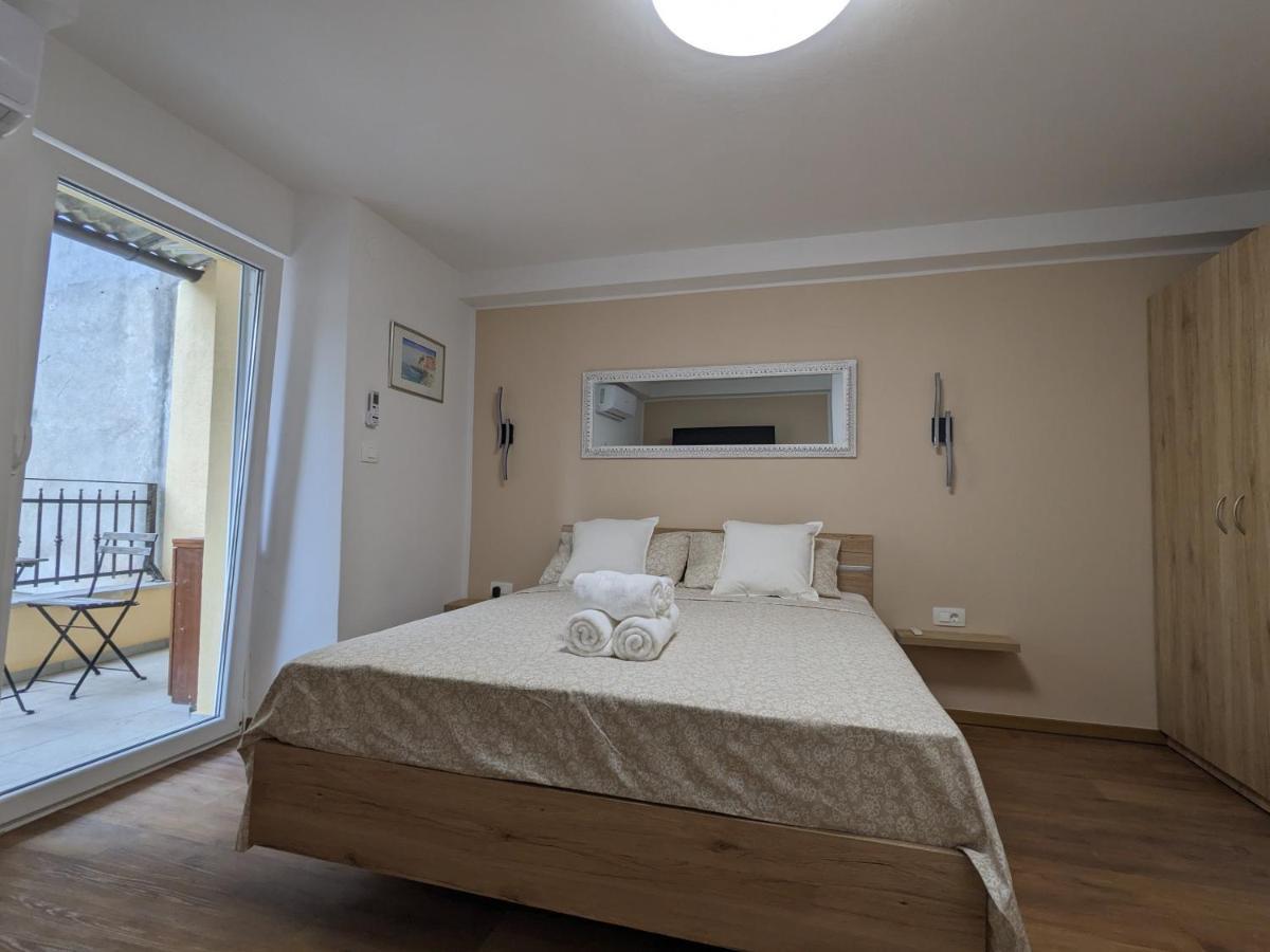 Olea Apartments Πιράν Εξωτερικό φωτογραφία