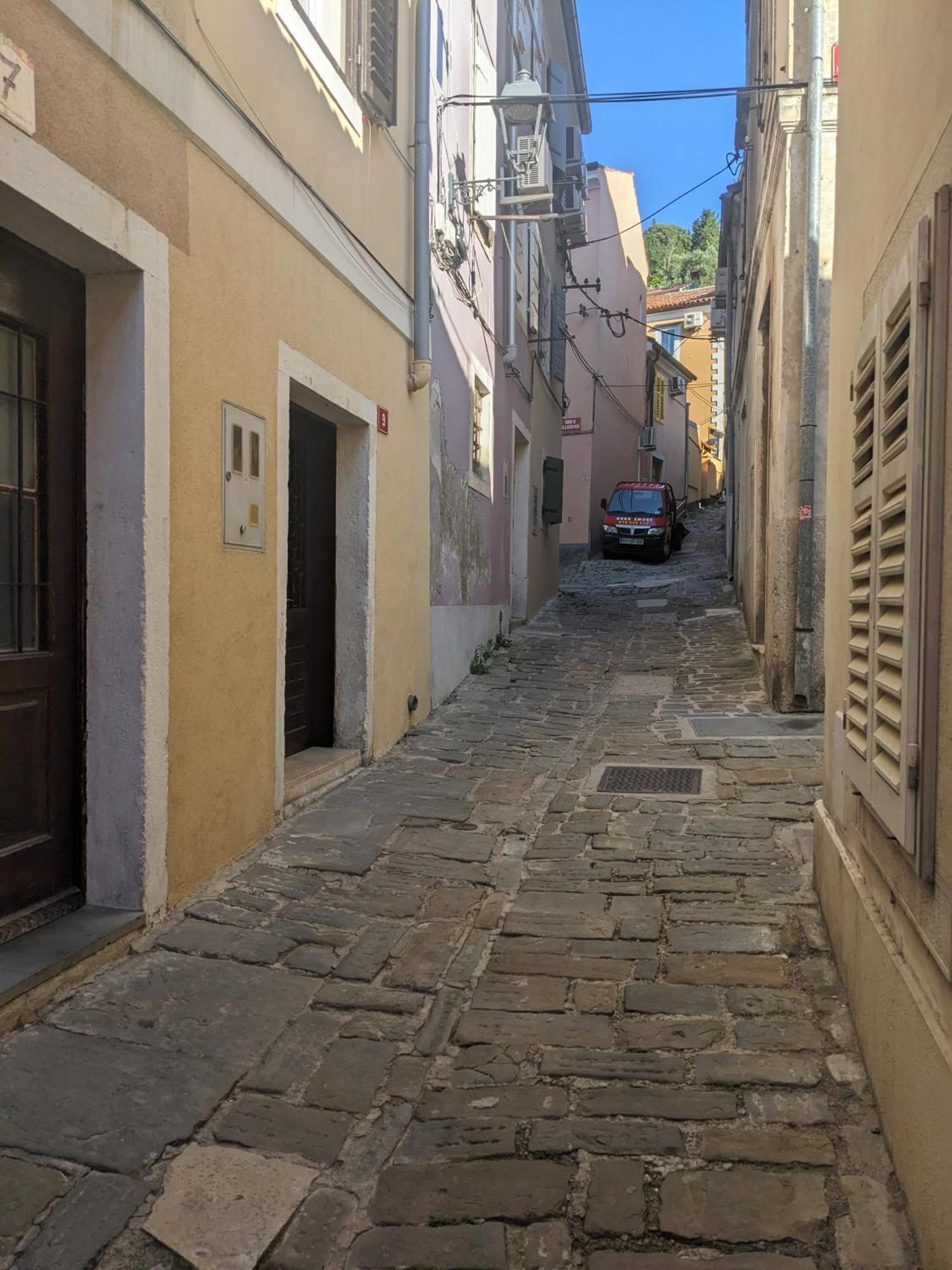Olea Apartments Πιράν Εξωτερικό φωτογραφία